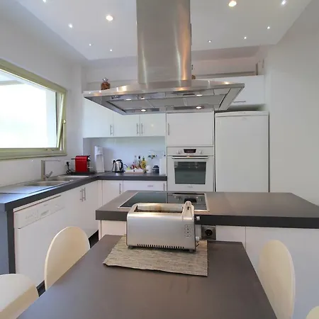 Alc 38 Oxford Apartment *